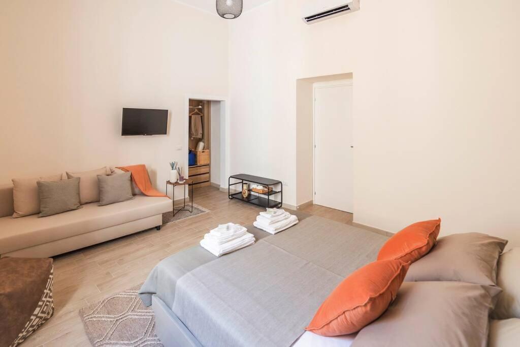Casa Neva Apartment Trani Exterior photo